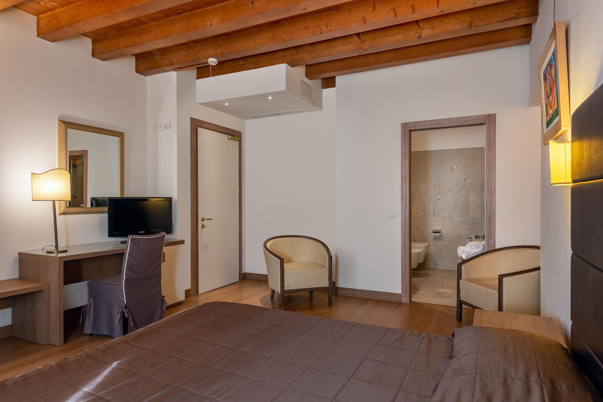 Unahotels Eco Costanza Venezia 3*