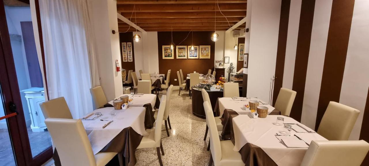 Unahotels Eco Costanza Venezia 3*