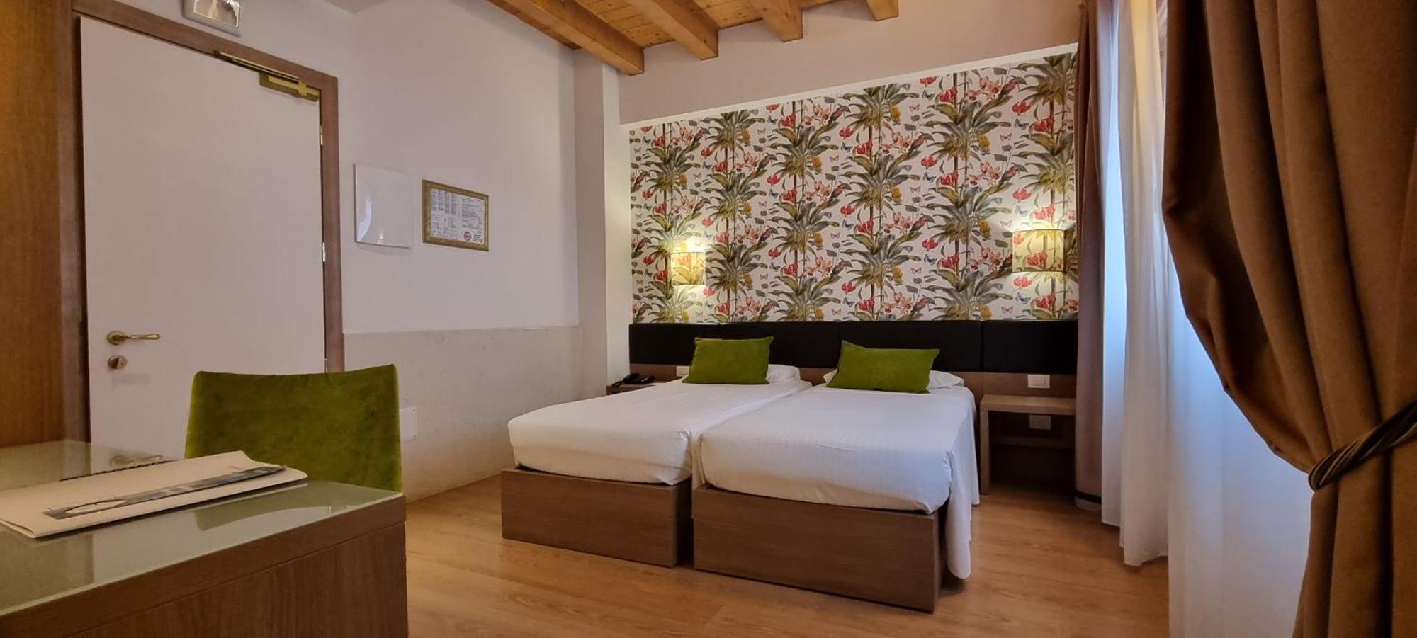 Unahotels Eco Costanza Venezia Hotel