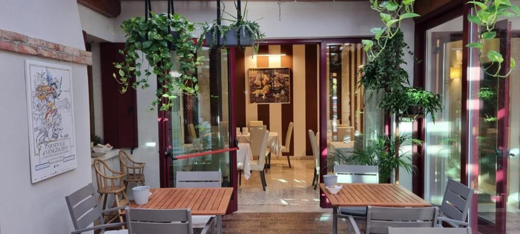 Hotel Unahotels Eco Costanza Venezia 3*